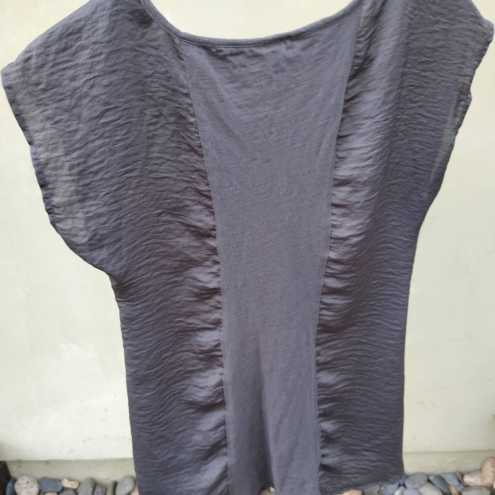 Xhilaration Grey short sleeve shell size M - Picture 2 of 3